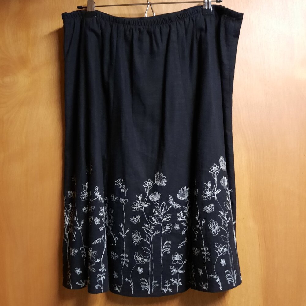 Skirt, Christopher & Banks Skirt - Picture 3 of 4